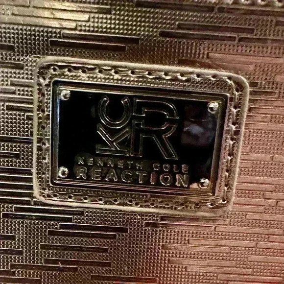 Kenneth Cole reaction silver clutch - Picture 2 of 6